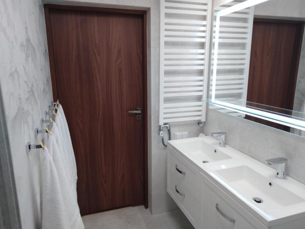 Apartament Zielony Przyladek Brwinow Exterior foto